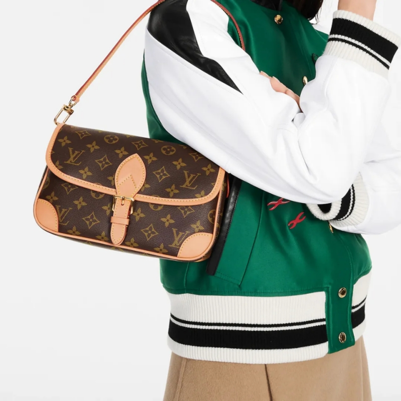 Louis Vuitton Diane PM M45985