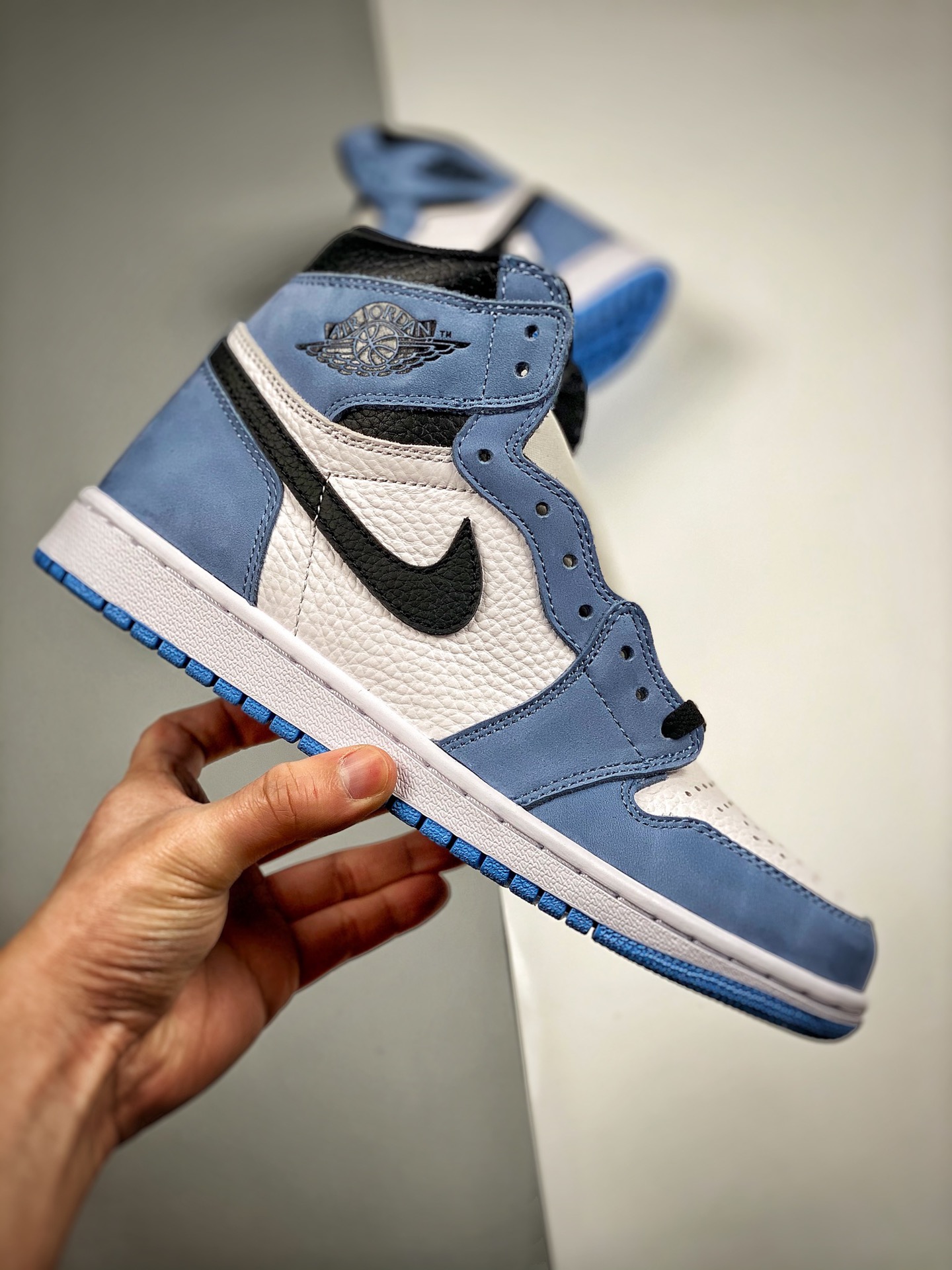 Air Jordan 1 Retro High Gg " University Blue " 555088-134