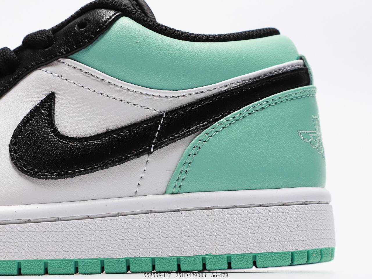 Air Jordan 1 Low ‘Emerald Rise’ 553558-117