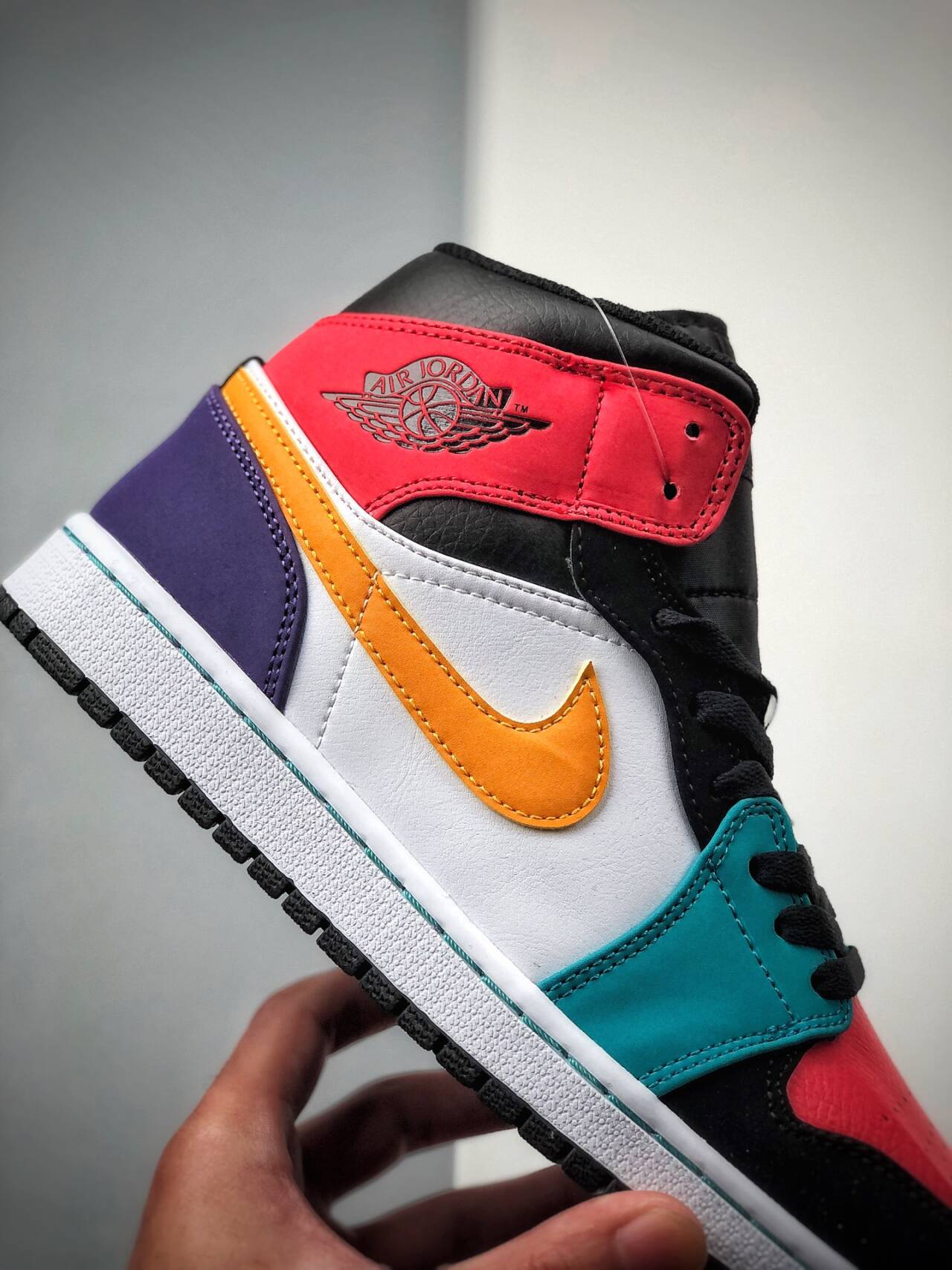 Air Jordan 1 Mid “Multicolor” 554724-125