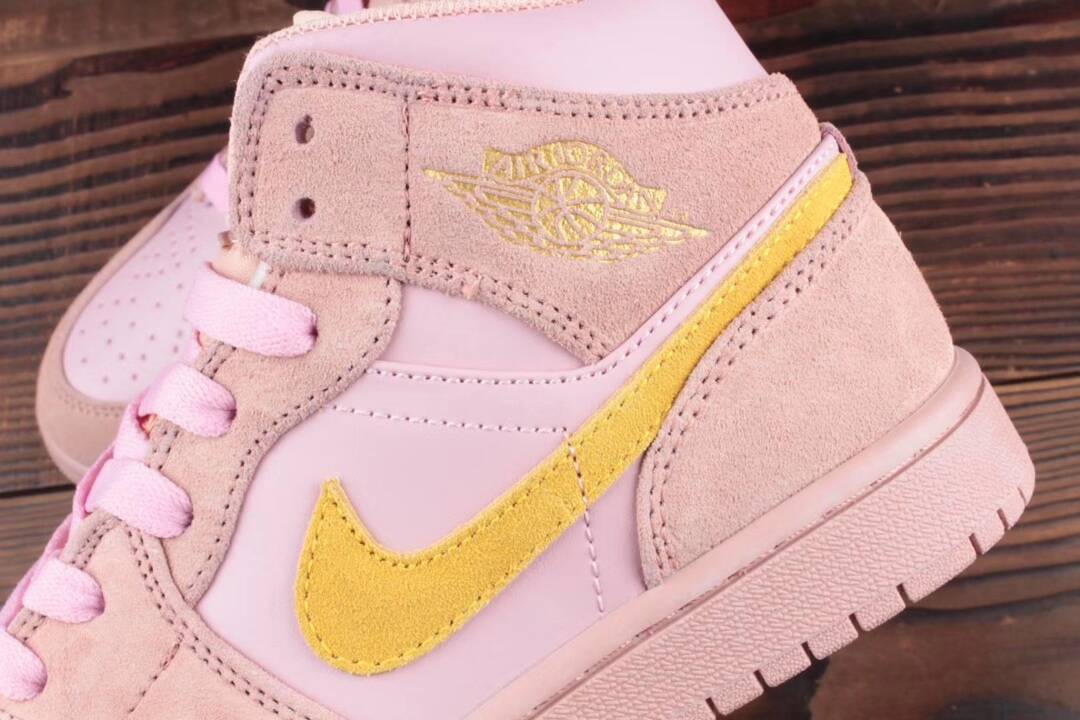 Air Jordan 1 Mid SE “Coral Stardust" 852542-600