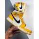 Air Jordan 1 Mid SE “Lakers” 852542-700