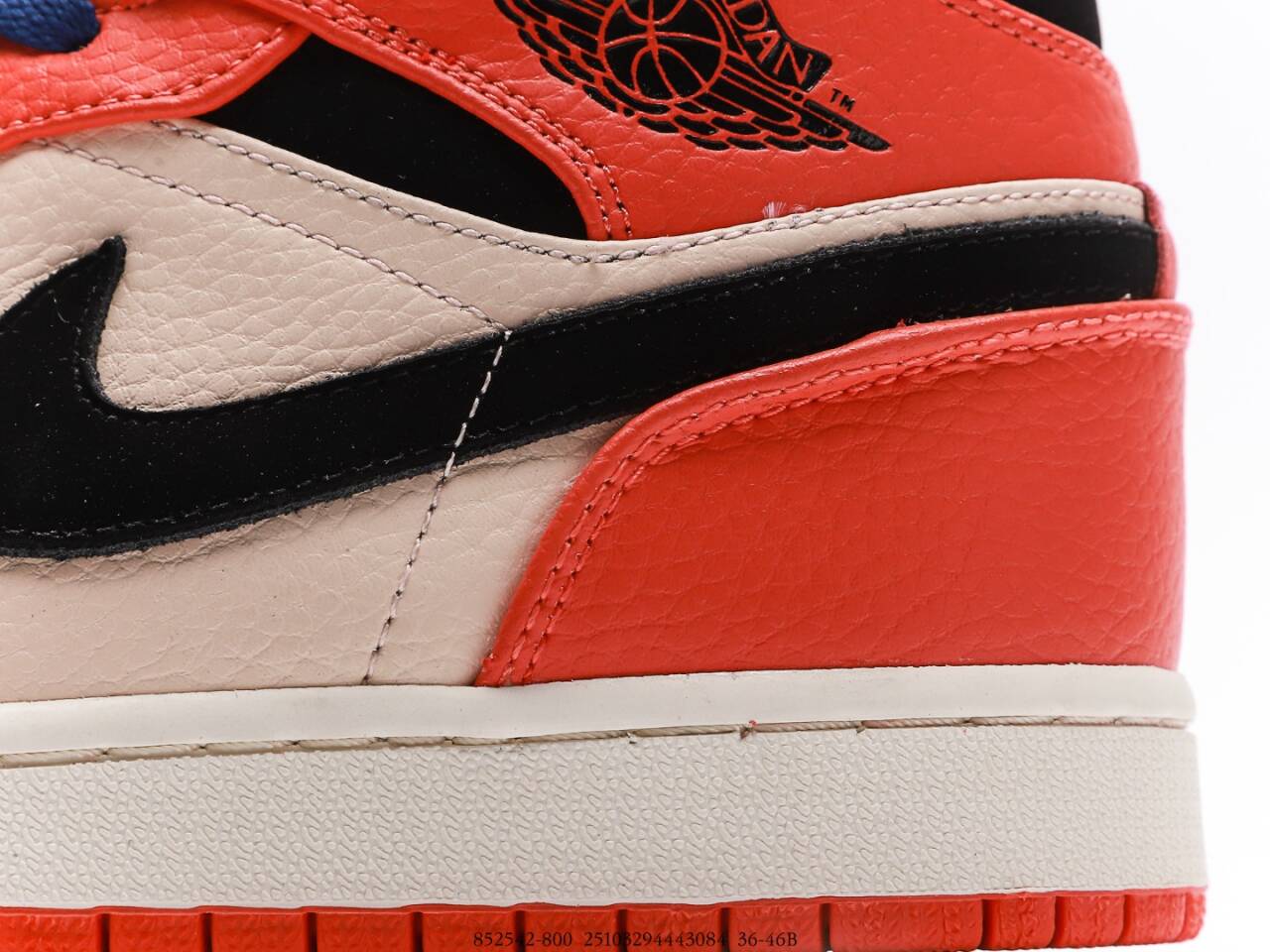 Air Jordan 1 Mid SE “Team Orange” 852542-800