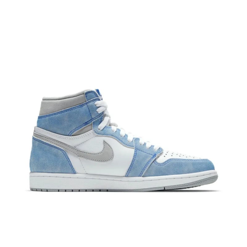 Air Jordan 1 High OG ‘Hyper Royal’ 555088-402